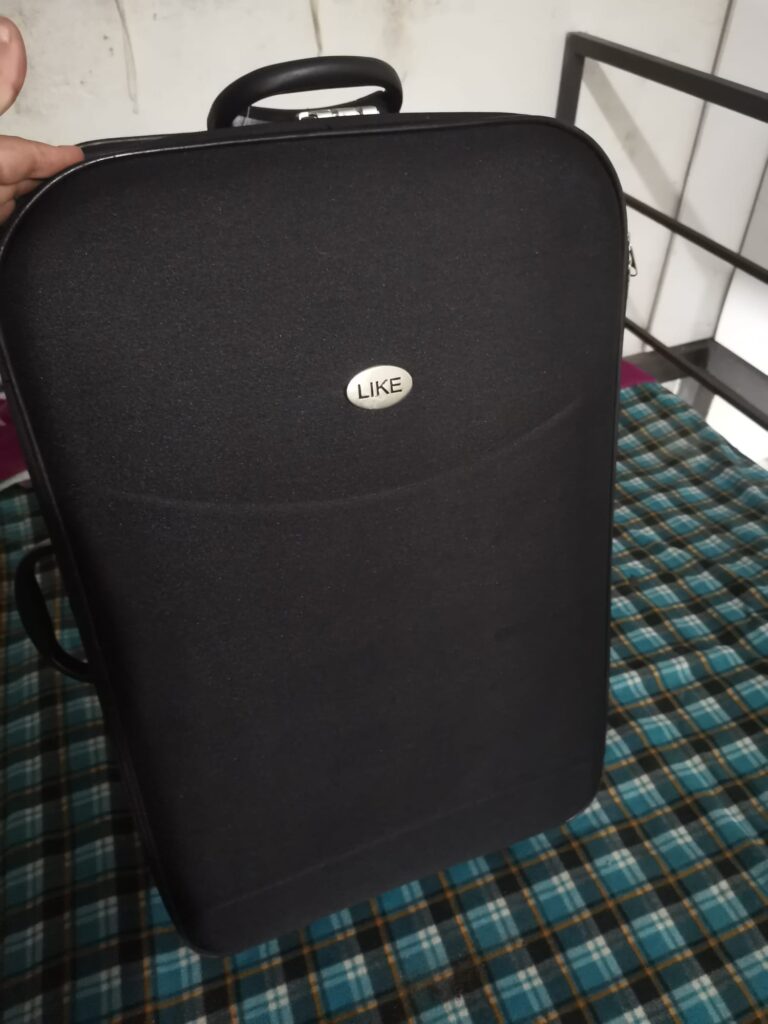 Bolso Maleta De Viaje Semirrígida Negra Like De Carga Manual