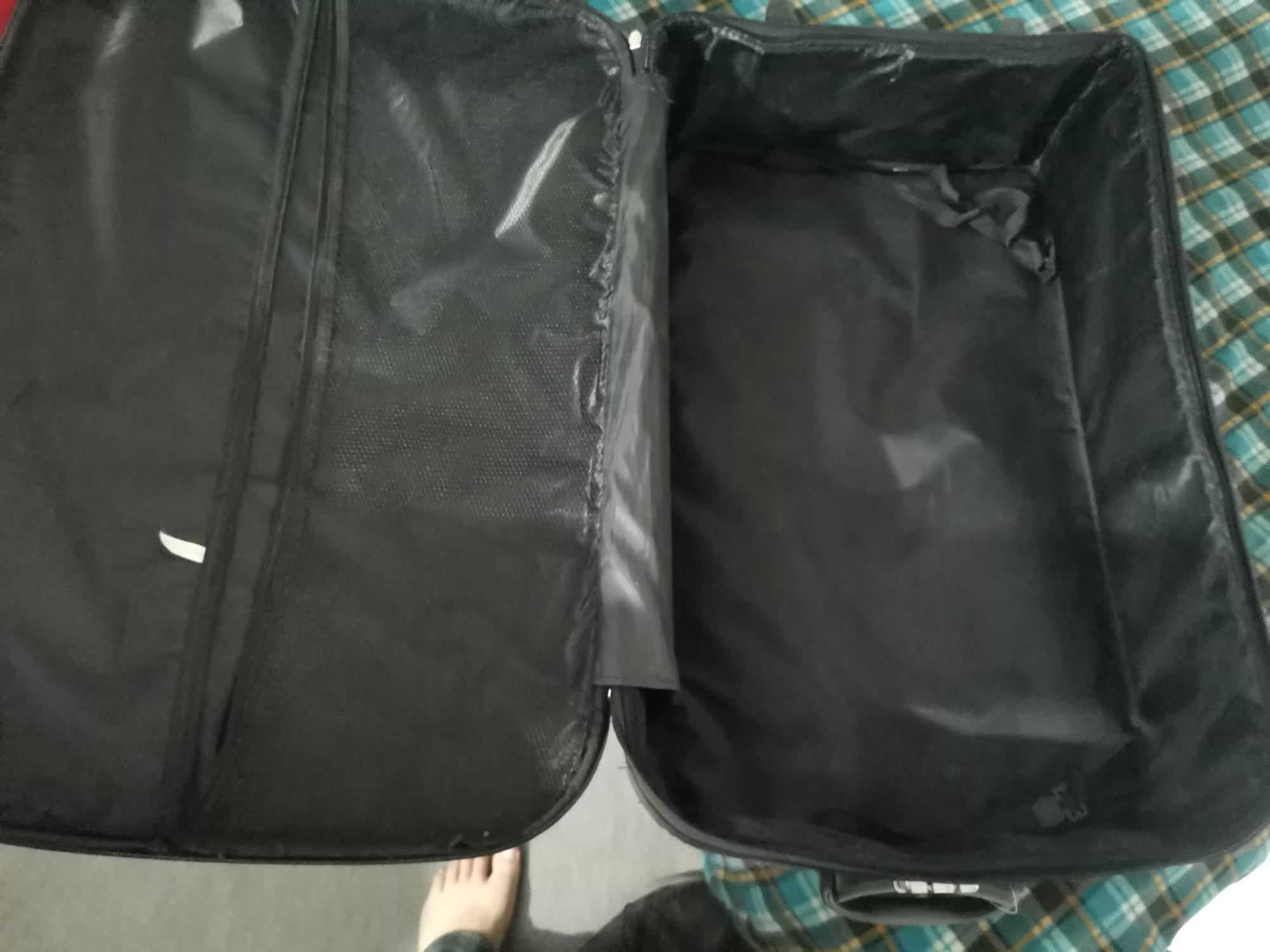 Bolso Maleta De Viaje Semirrígida Negra Like De Carga Manual - Imagen 4