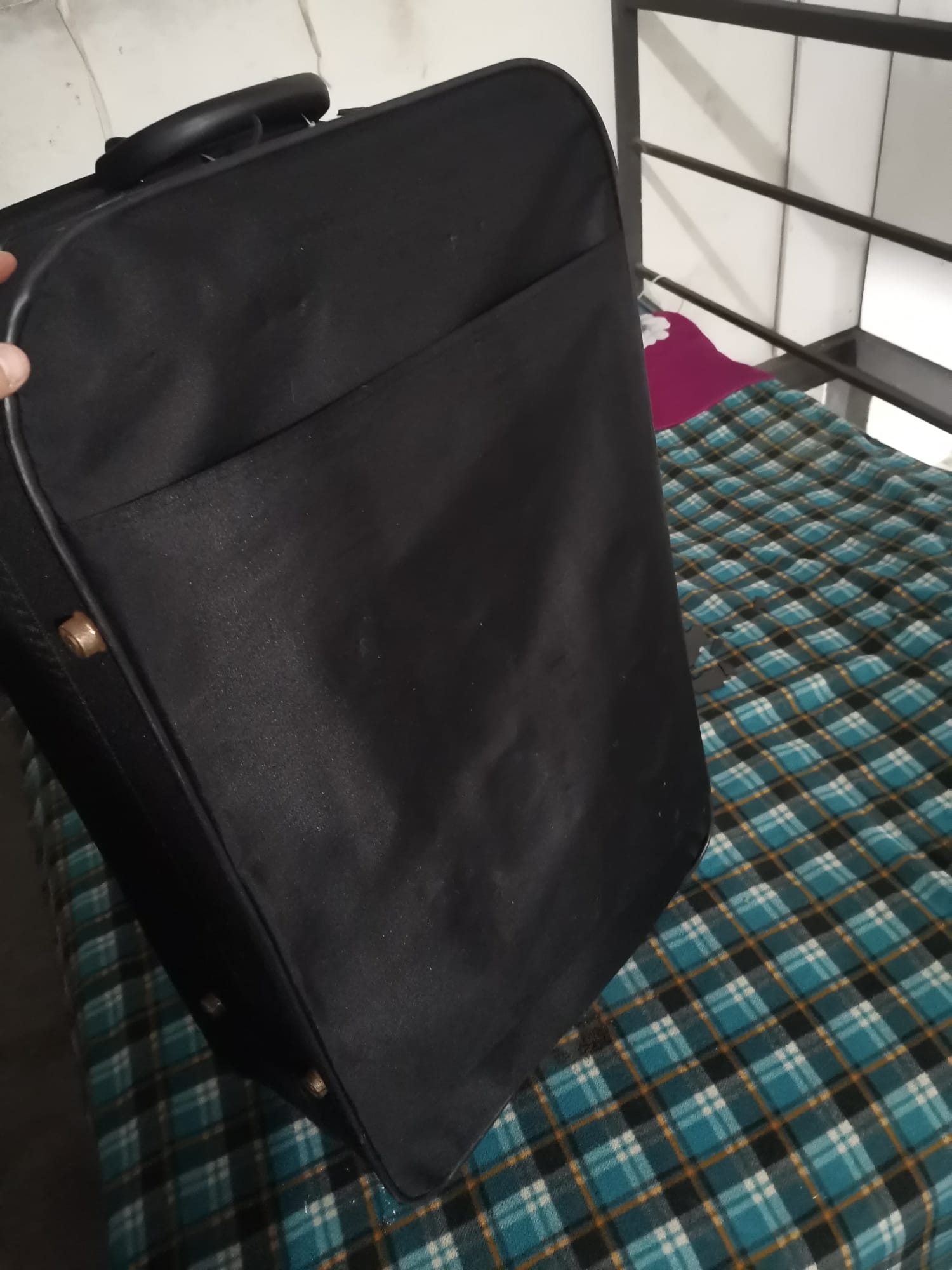 Bolso Maleta De Viaje Semirrígida Negra Like De Carga Manual - Imagen 6